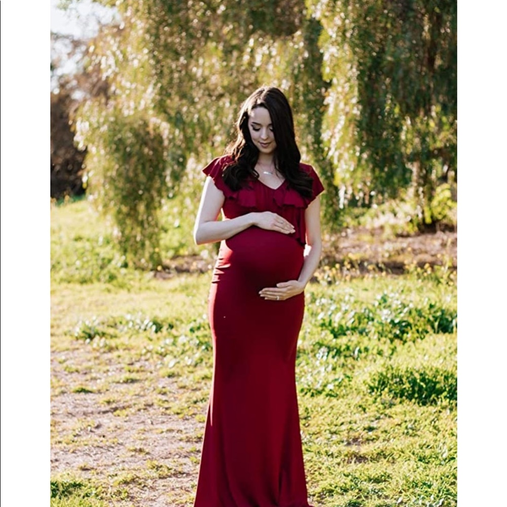 Maternity dress for photoshoot